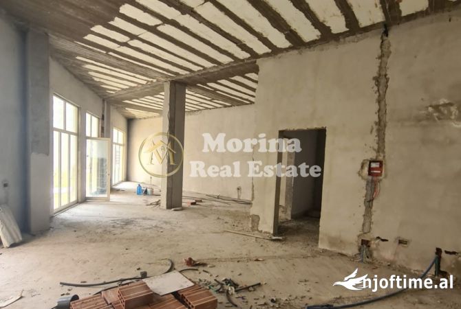 Shitet Ambient Biznesi/dyqan, te Liqeni i Thate, 198000 Euro