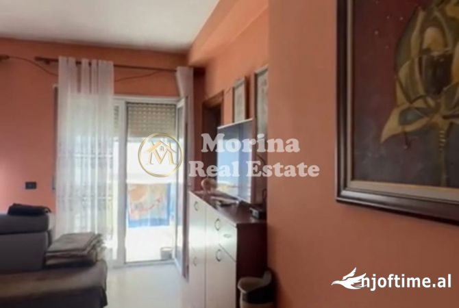 Shtepi ne shitje Apartament ne Tirane, 2+1, Mobilimi Pjeserisht e mobiluar, Pagesa 230,000  Euro.