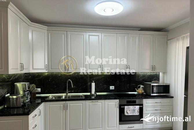 Shtepi ne shitje Apartament ne Tirane, 2+1, Mobilimi E mobiluar, Pagesa 295,000  Euro.