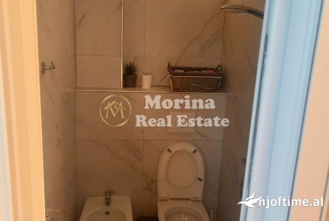 Shtepi ne shitje Vila Luksoze ne Tirane, 7+1, Mobilimi E mobiluar, Pagesa 310,000  Euro.