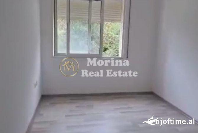 Shtepi ne shitje Apartament ne Tirane, 1+1, Mobilimi Bosh, pa mobiluar, Pagesa 89,650  Euro.