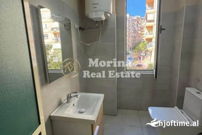 Shtepi ne shitje Apartament ne Tirane, 2+1, Mobilimi Bosh, pa mobiluar, Pagesa 115,000  Euro.