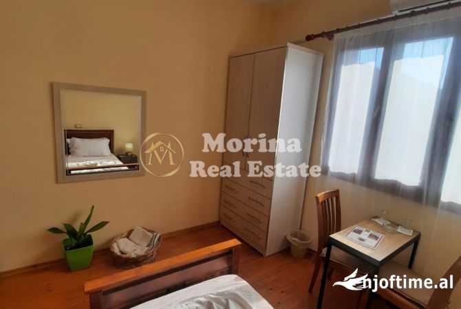 Shtepi me qera 4+1 ne Tirane - 1,400 Euro