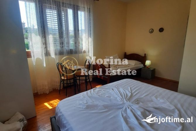 Luxury villas for rent in Tirana 4+1, Furnished