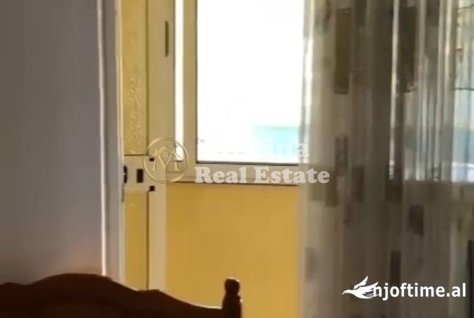 Shtepi ne shitje Apartament ne Tirane, 2+1, Mobilimi E mobiluar, Pagesa 127,000  Euro.