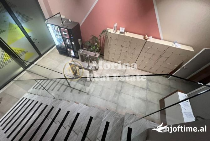 Ambient biznesi me qera 3+1 ne Tirane - 7,000 Euro