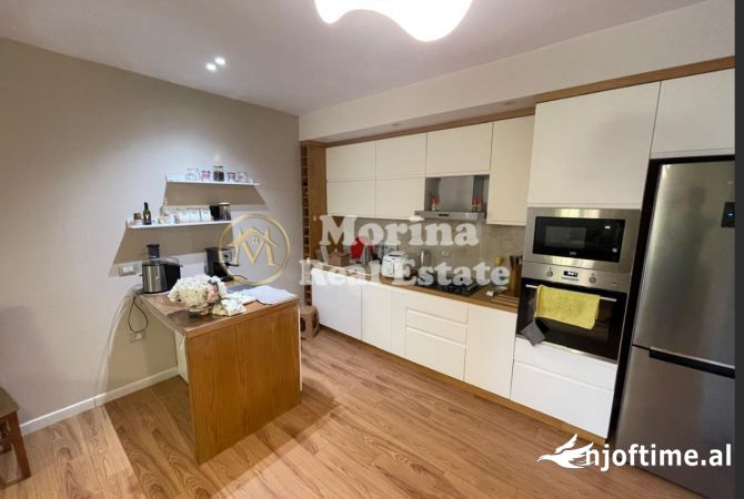 Shtepi me qera 4+1 ne Tirane - 700 Euro