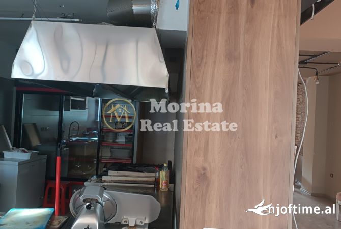 Ambient biznesi me qera 2+1 ne Tirane - 700 Euro