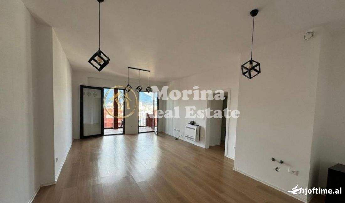 Shtepi ne shitje Apartament ne Tirane, 3+1, Mobilimi Bosh, pa mobiluar, Pagesa 477,000  Euro.