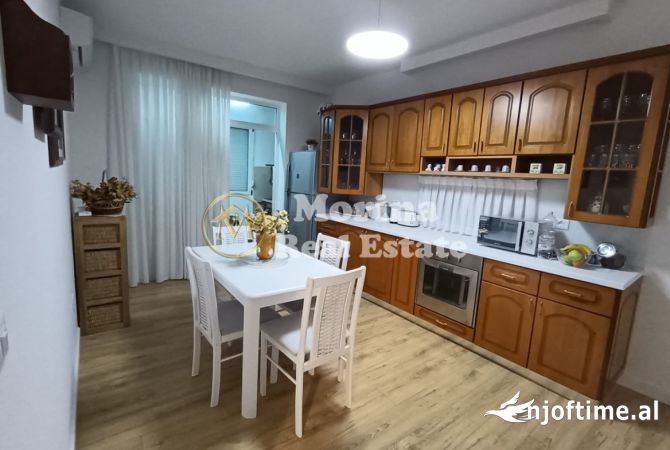 Shtepi me qera 2+1 ne Tirane - 600 Euro