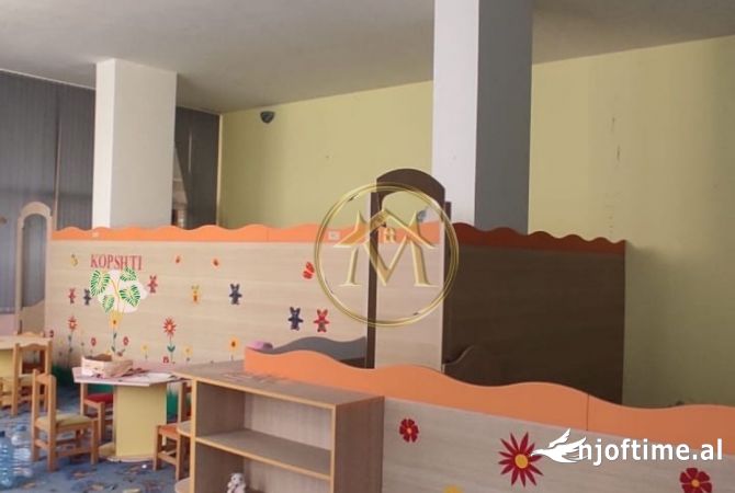 Ambient biznesi ne shitje 3+1 ne Tirane - 170,000 Euro