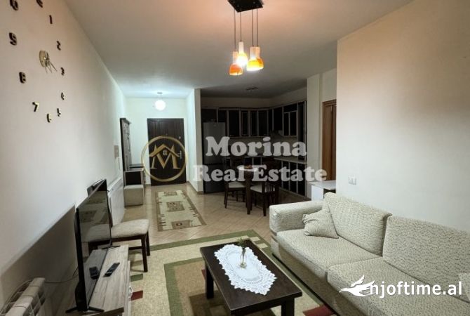 Shtepi me qera 2+1 ne Tirane - 430 Euro