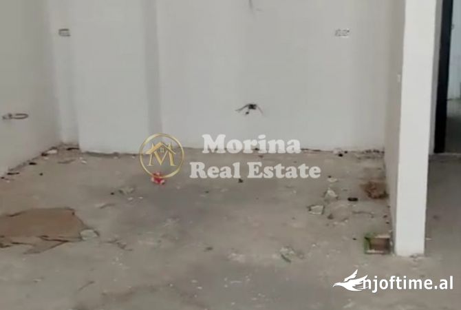 Shtepi ne shitje Apartament ne Tirane, 2+1, Mobilimi Bosh, pa mobiluar, Pagesa 190,000  Euro.
