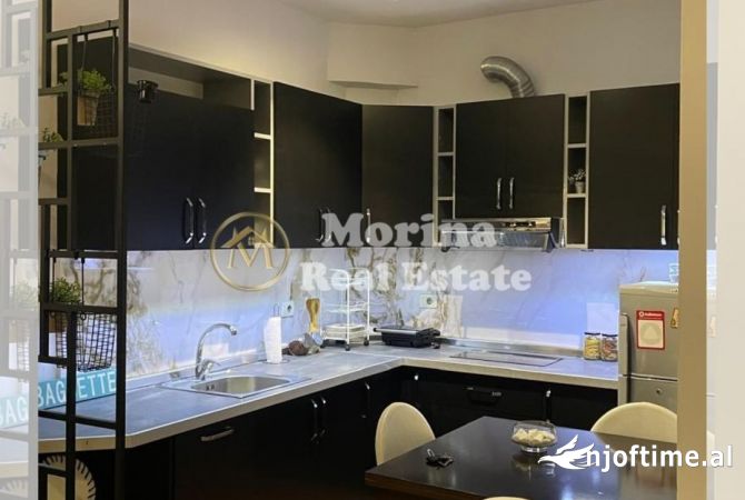 Shtepi ne shitje Apartament ne Tirane, 1+1, Mobilimi E mobiluar, Pagesa 130,000  Euro.