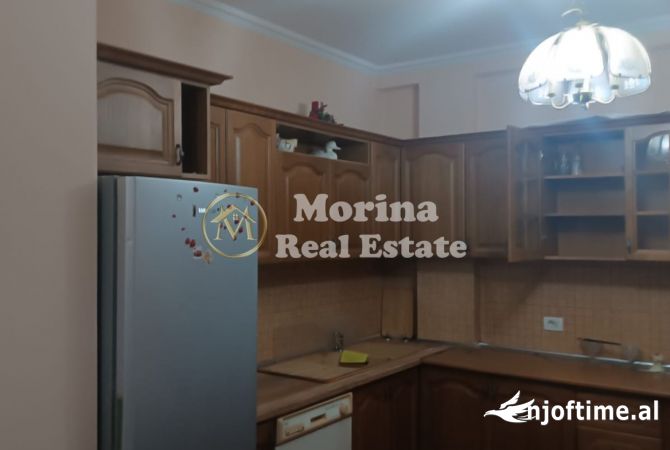Shtepi me qera 2+1 ne Tirane - 650 Euro