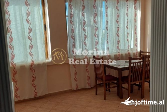Shtepi ne shitje Apartament ne Tirane, 3+1, Mobilimi E mobiluar, Pagesa 135,000  Euro.