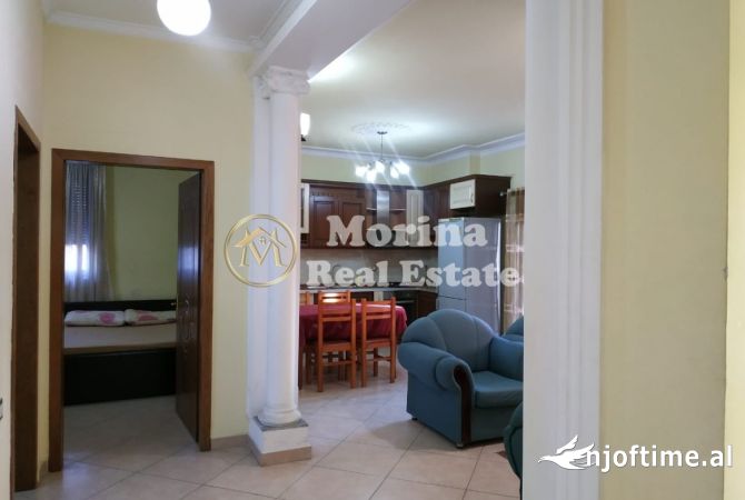 Shtepi me qera 7+1 ne Tirane - 3,500 Euro