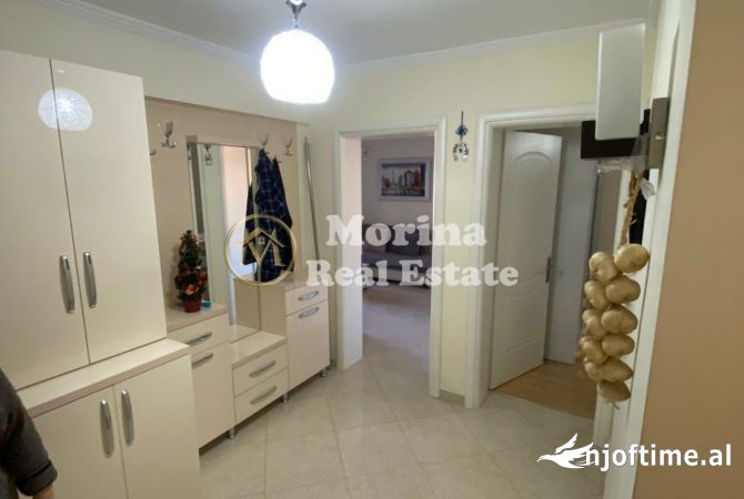Shtepi me qera Apartament ne Tirane, 2+1, Mobilimi E mobiluar, Pagesa 500  Euro.