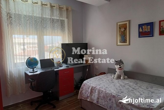 Shtepi ne shitje Apartament ne Tirane, 2+1, Mobilimi E mobiluar, Pagesa 157,000  Euro.