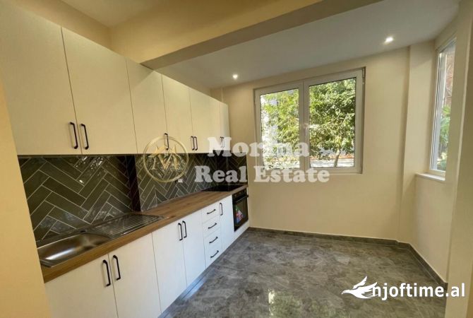 Shtepi ne shitje Apartament ne Tirane, 2+1, Mobilimi E mobiluar, Pagesa 140,000  Euro.