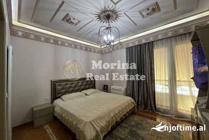 Shtepi ne shitje Apartament ne Tirane, 3+1, Mobilimi E mobiluar, Pagesa 240,000  Euro.