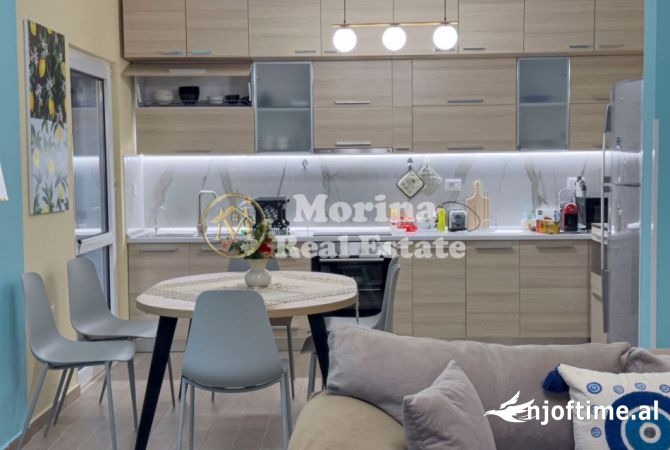 Shtepi me qera 2+1 ne Tirane - 1,100 Euro