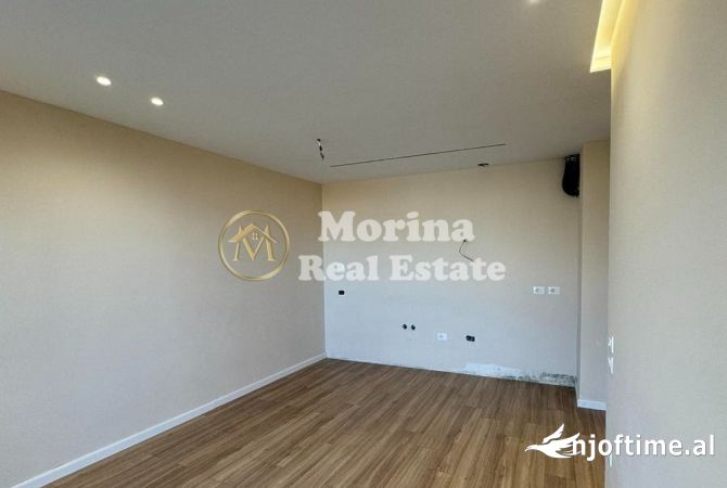 Shtepi ne shitje Apartament ne Tirane, 2+1, Mobilimi Bosh, pa mobiluar, Pagesa 162,000  Euro.