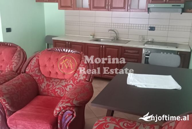 Shtepi me qera 2+1 ne Tirane - 400 Euro