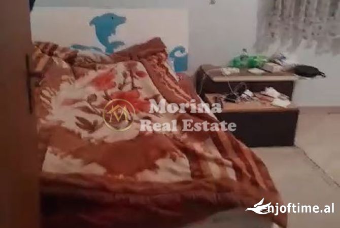 Shtepi me qera 2+1 ne Tirane - 400 Euro