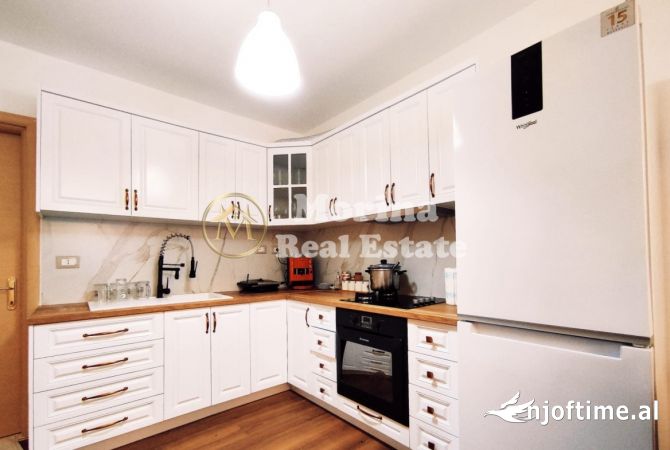 Shtepi ne shitje Apartament ne Durres, 2+1, Mobilimi E mobiluar, Pagesa 104,860  Euro.