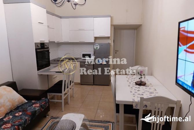 Shtepi me qera 2+1 ne Tirane - 690 Euro
