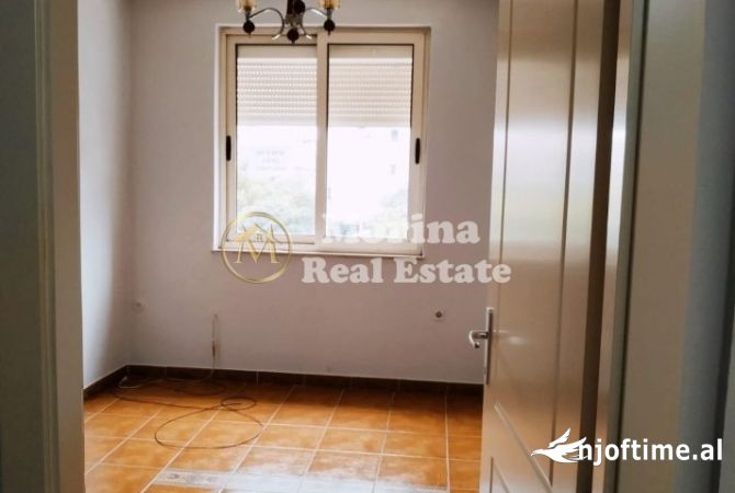 Ambient biznesi me qera 1+1 ne Tirane - 450 Euro