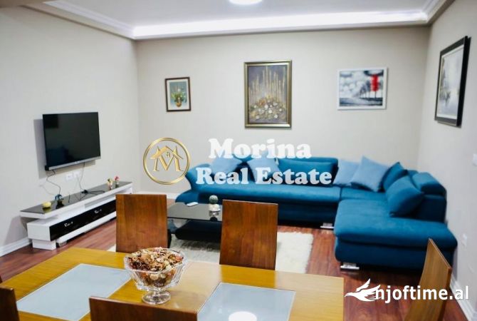 Shtepi me qera Shtepi Private ne Tirane, 3+1, Mobilimi E mobiluar, Pagesa 800  Euro.