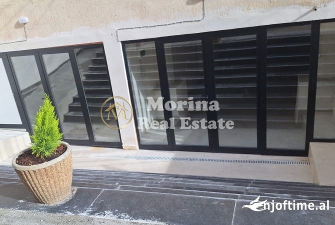 Qera, Ambient Biznesi, Stacioni Trenit, 1200 euro/muaj