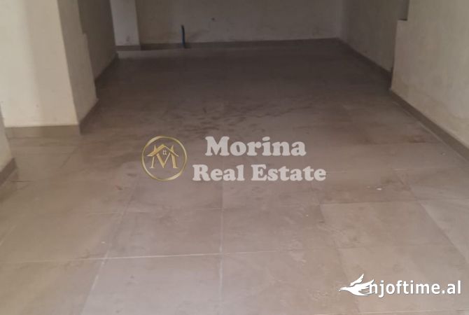 Ambient biznesi me qera 3+1 ne Tirane - 1,200 Euro