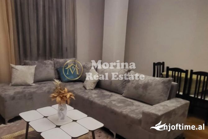 Shtepi me qera 2+1 ne Tirane - 800 Euro