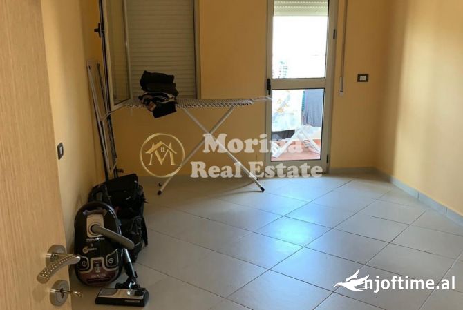 Shtepi ne shitje Apartament ne Tirane, 3+1, Mobilimi E mobiluar, Pagesa 145,000  Euro.