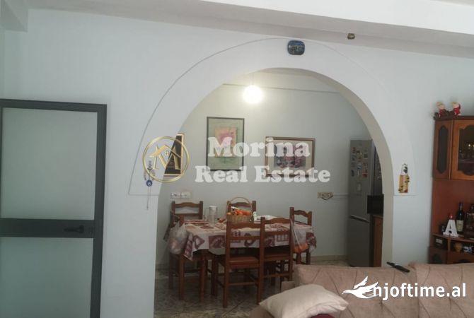 Shtepi me qera 2+1 ne Tirane - 1,500 Euro