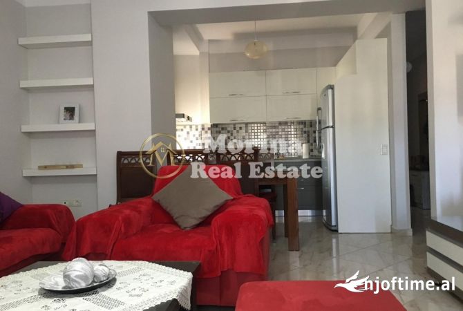 Shtepi me qera 2+1 ne Vlore - 390 Euro