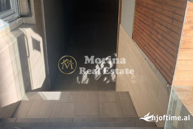 Qera, Ambient Biznesi, Ish Parku Autobusave, 750 euro/muaj