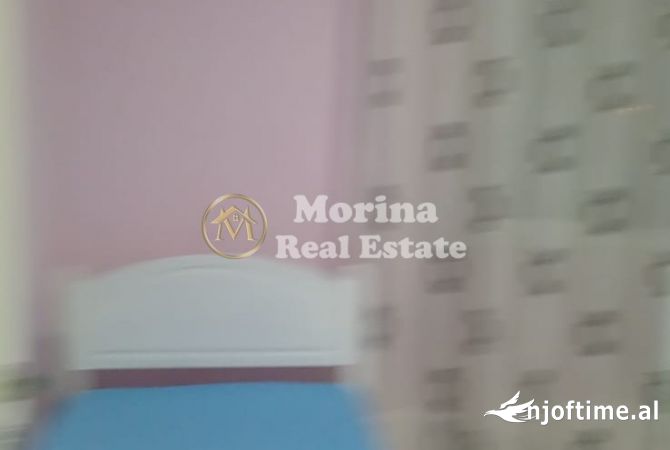 Shtepi me qera Shtepi Private ne Tirane, 3+1, Mobilimi E mobiluar, Pagesa 700  Euro.