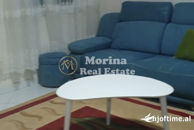 Shtepi me qera Shtepi Private ne Tirane, 3+1, Mobilimi E mobiluar, Pagesa 700  Euro.