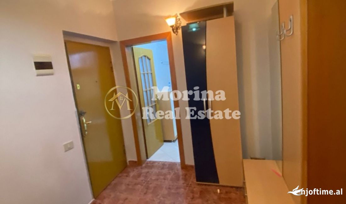 Shtepi ne shitje Apartament ne Tirane, 3+1, Mobilimi E mobiluar, Pagesa 140,000  Euro.