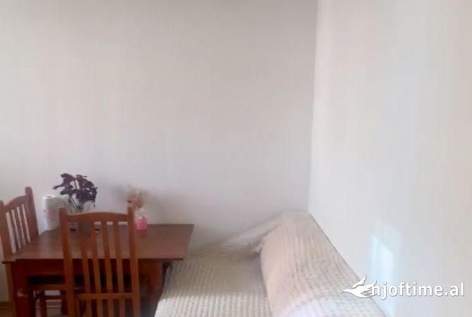 Shtepi me qera 1+1 ne Tirane - 400 Euro