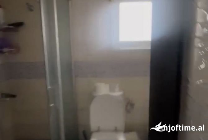 Shtepi me qera Apartament ne Tirane, 1+1, Mobilimi E mobiluar, Pagesa 400  Euro.