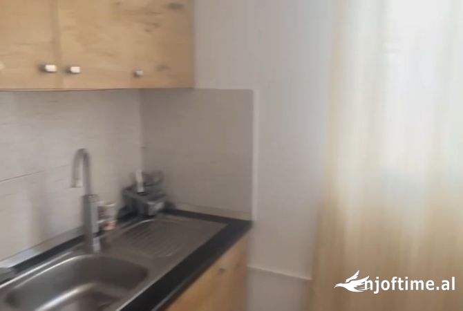 Shtepi me qera 1+1 ne Tirane - 400 Euro