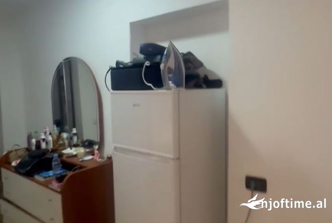 Shtepi me qera Apartament ne Tirane, 1+1, Mobilimi E mobiluar, Pagesa 400  Euro.