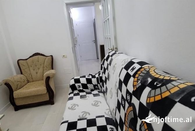 Shtepi me qera 1+1 ne Tirane - 400 Euro