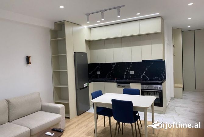 Shtepi me qera 1+1 ne Tirane - 520 Euro