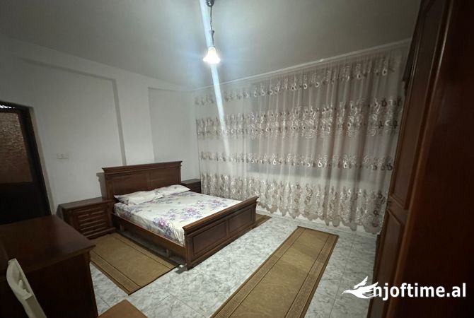 Shtepi me qera 2+1 ne Tirane - 600 Euro